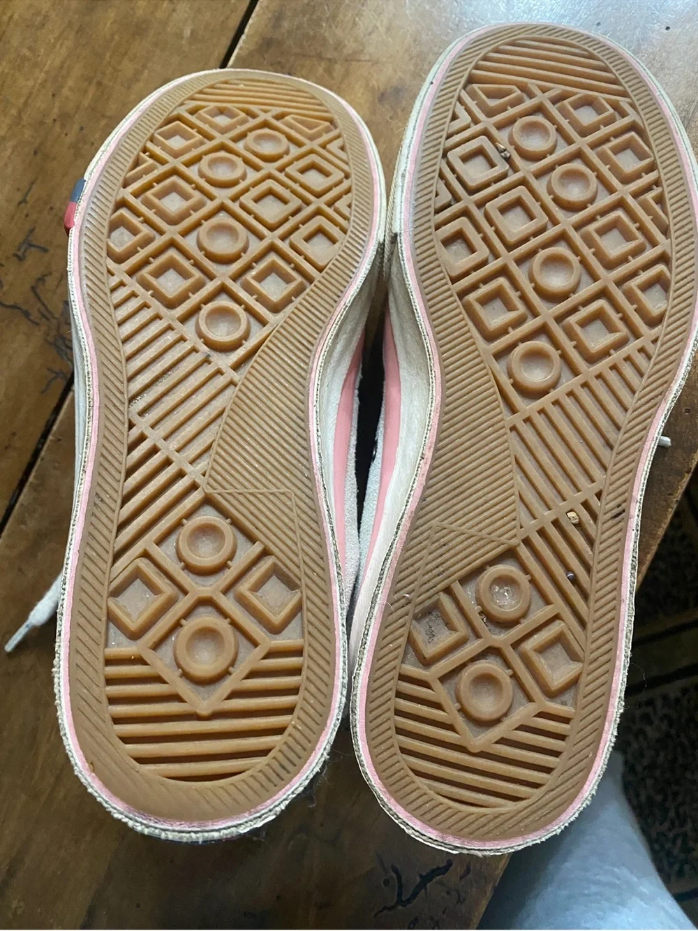Pro-Keds  Low Top Suede  Sneakers in Light Gray with Pink Trim vintage